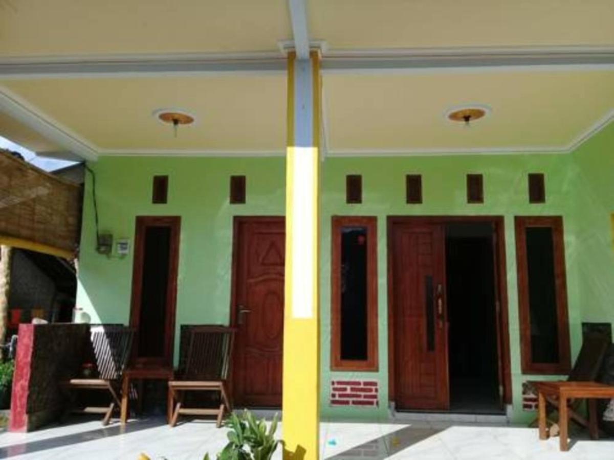 Ijen Mansjestic B&B Tamansuruh Екстер'єр фото